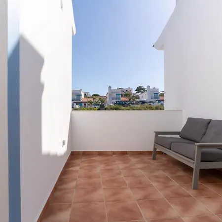 Feriehus Vivenda Duneta - In Walking Distance To The By Lisbeyond Aljezur