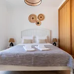 Vivenda Duneta - In Walking Distance To The By Lisbeyond Ferienhaus