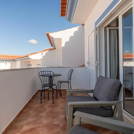 Vivenda Duneta - In Walking Distance To The By Lisbeyond *