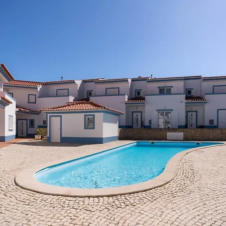 Tatil Evi Vivenda Duneta - In Walking Distance To The By Lisbeyond