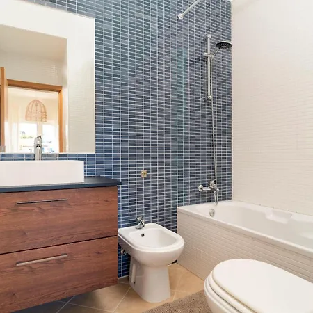 Vivenda Duneta - In Walking Distance To The By Lisbeyond Tatil Evi *