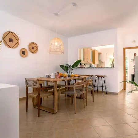 Сasa de vacaciones Vivenda Duneta - In Walking Distance To The By Lisbeyond *