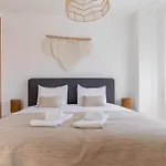 Hébergement de vacances Vivenda Duneta - In Walking Distance To The By Lisbeyond *