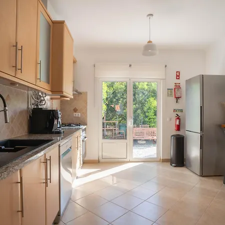 Holiday home Vivenda Duneta - In Walking Distance To The By Lisbeyond *